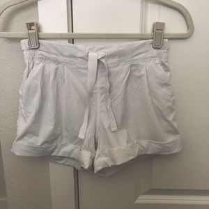 Lululemon White Athletic/Athleisure Shorts, Size 4